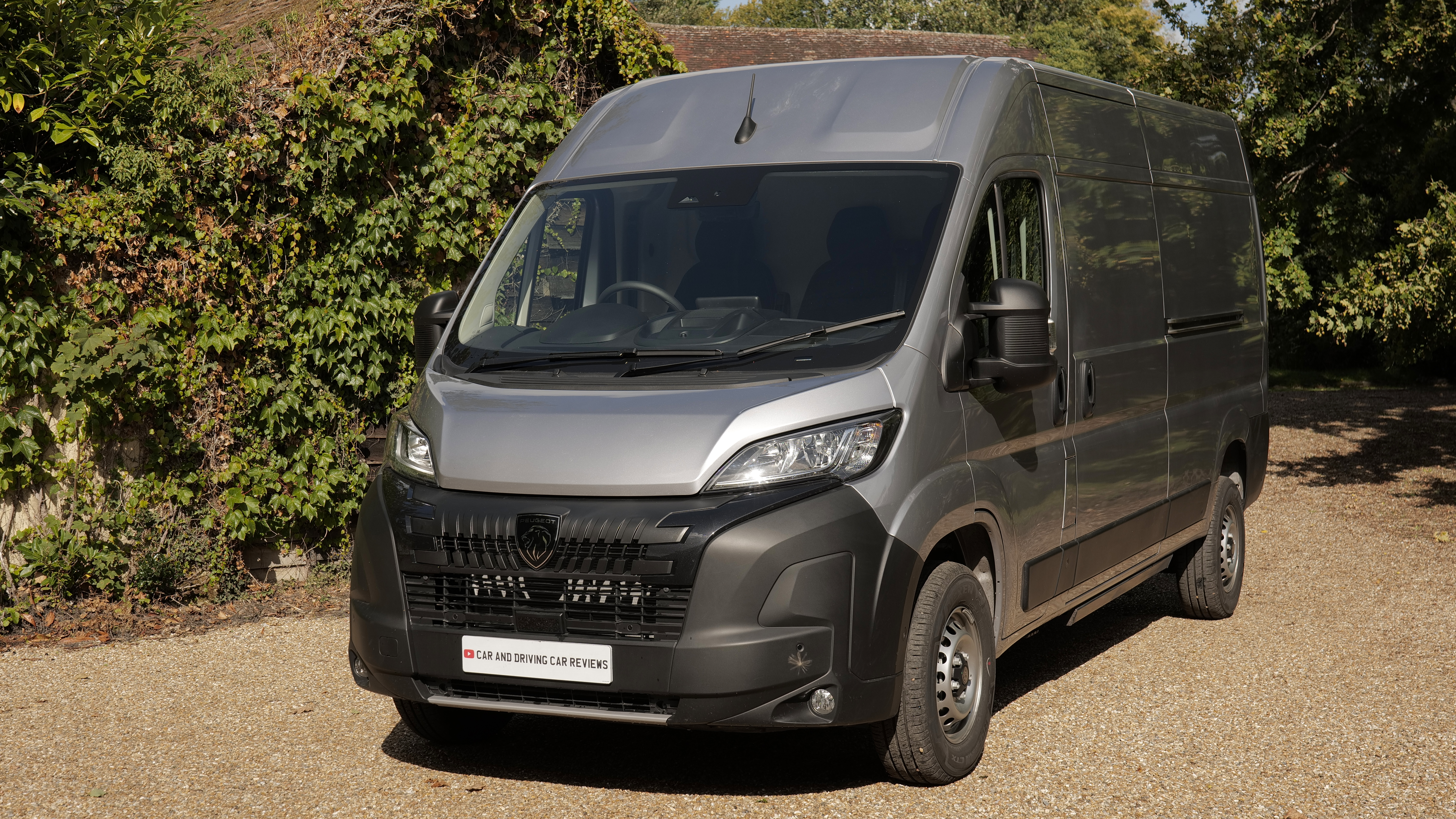 PEUGEOT BOXER 335 L3 DIESEL 2.2 BlueHDi 140 Platform Cab Professional